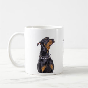 Dobermann mit der Sneaky Blick-Tasse Kaffeetasse