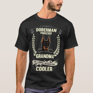 Dobermann Pinscher Oma wie eine normale Oma auf T-Shirt