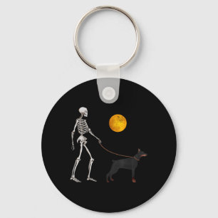 Dobermann-Skelett-Hund beim Spaziergang Halloween- Schlüsselanhänger