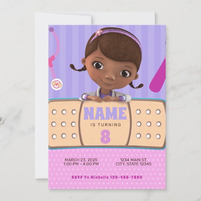 Doc McStuffins Pink Lila Geburtstag Einladung (Vorderseite)