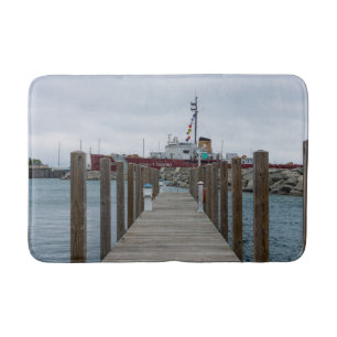 Dock and Icebreaker Museum Badematte