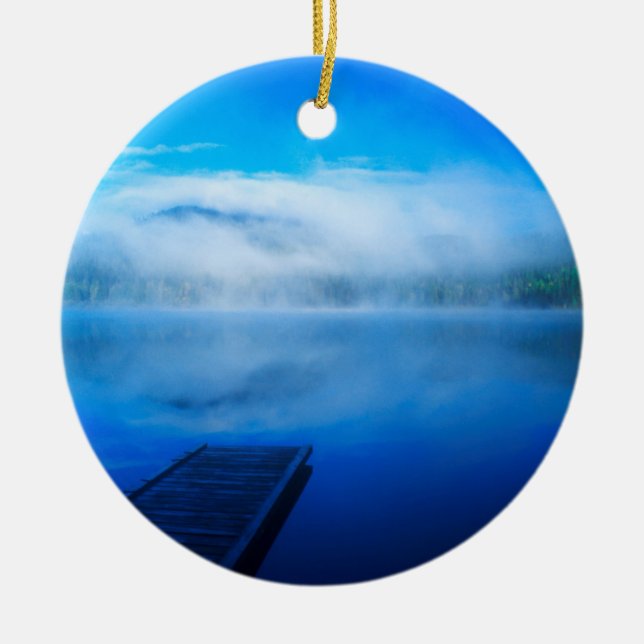 Dock on ruhe misty Lake, Kalifornien Keramikornament (Vorne)