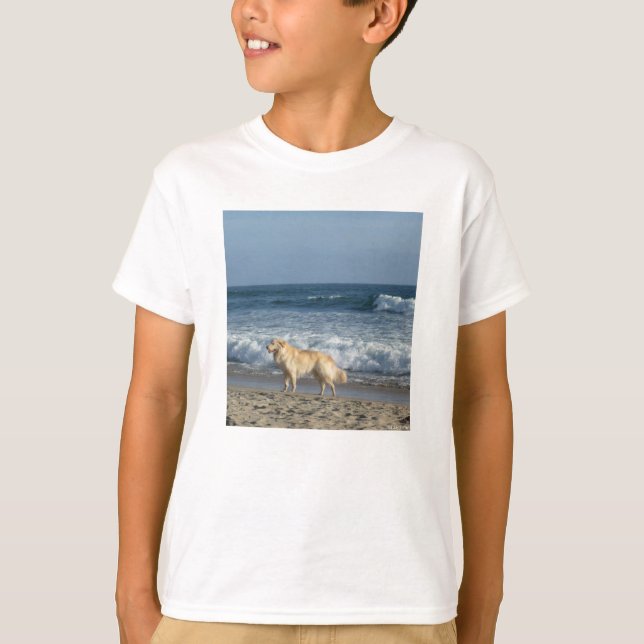 Dog At The Beach T-Shirt (Vorderseite)