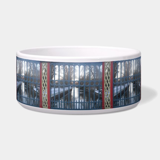 Dog Bowl Gated River View Napf (Vorderseite)