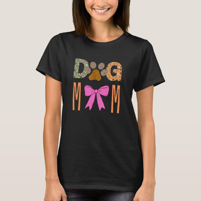 Dog Mom Leopard Paw Print/ Cute Dog Lover Apparel  T-Shirt (Vorderseite)