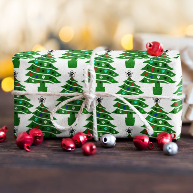 Dog Paw drucken grünen Weihnachtsbaum mit Ornament Geschenkpapier (Von Creator hochgeladen)