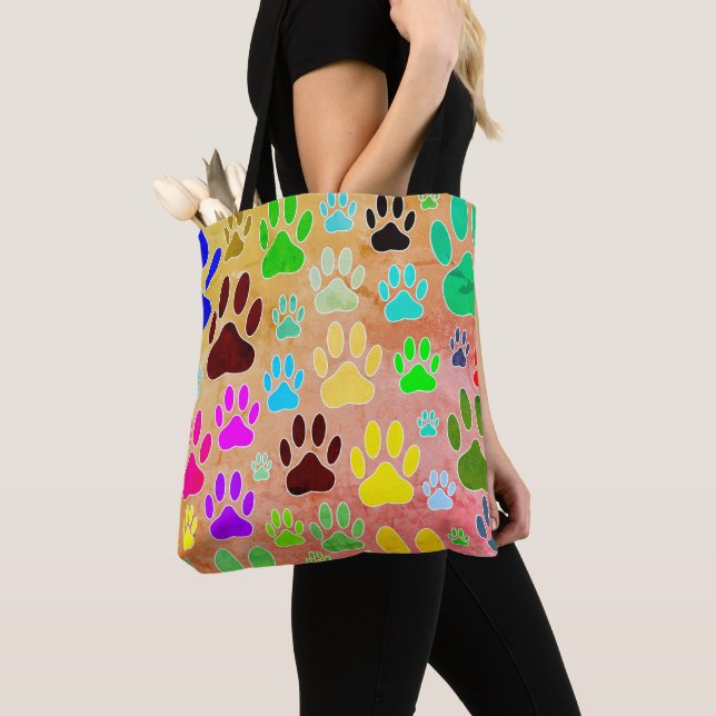 Dog Paw druckt auf Vintagem Hintergrund Tasche (Von Nahem)
