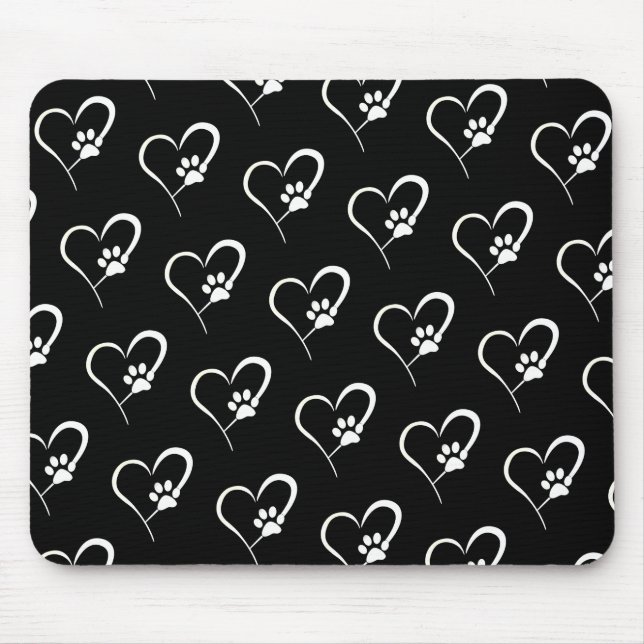 Dog Paw Prints mit Herz auf schwarz Mousepad (Vorne)