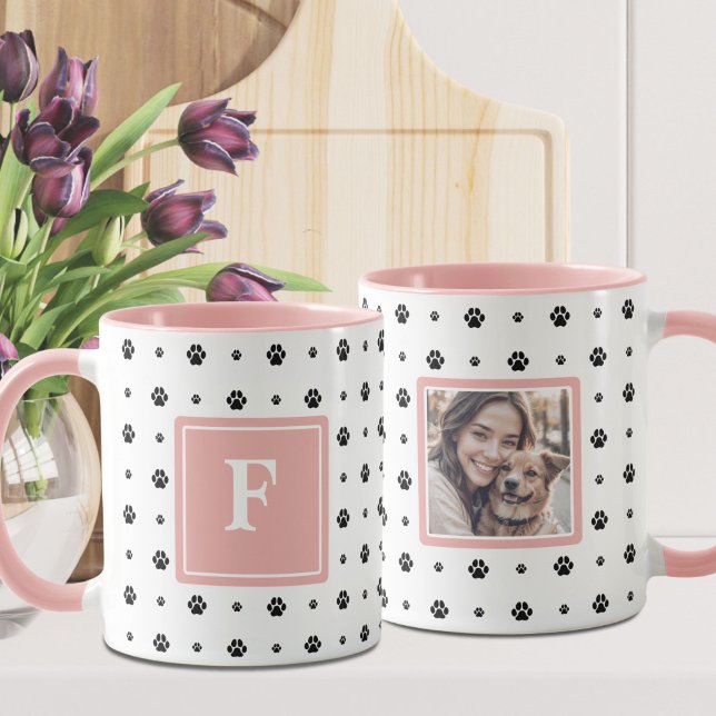 Dog Paw White Pink Black Monogram Foto Tasse (Von Creator hochgeladen)