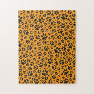 Dog Paws Black & White Polka Dot auf Dahlia Orange