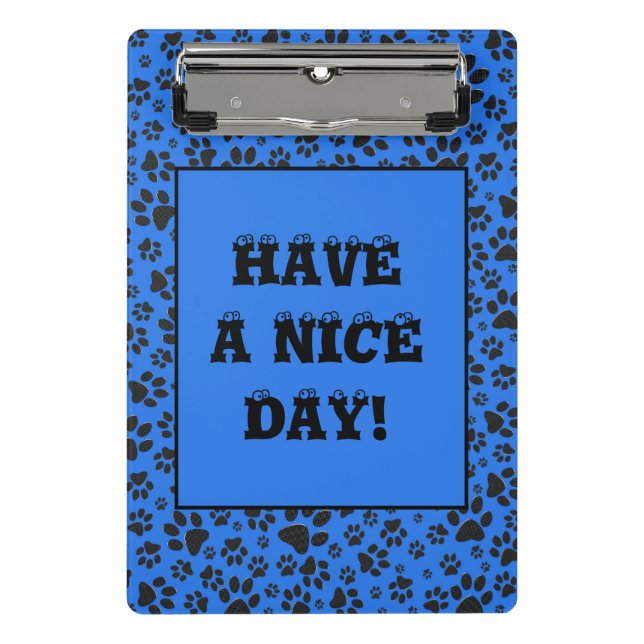 Dog Paws Black & White Polka Dot auf Tech Blue Mini Klemmbrett (Vorderseite)