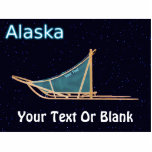 Dog Sled - Alaska Fotoskulptur Magnet<br><div class="desc">Ein Hund schlug mit einer aquamarinen Schlitten-Tasche,  überlagert auf einem sternenförmigen Hintergrund. Text liest,  "Alaska" erscheint in leuchtendem Blau und Weiß. Sie können Ihren eigenen zusätzlichen Text sowohl auf dem Schlitten als auch unten hinzufügen.</div>