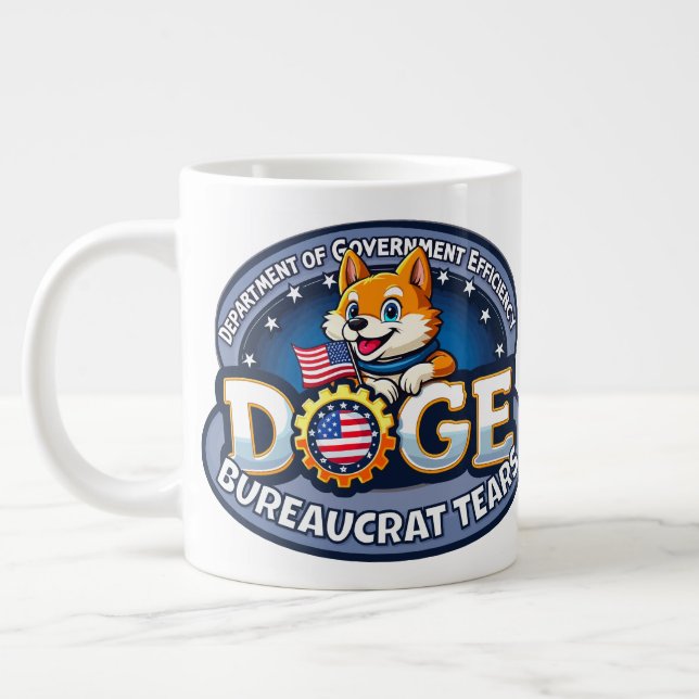 DOGE-Bürokrat treibt Jumbo-Tasse (Links)