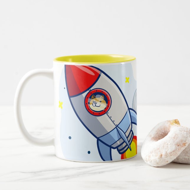 Dogecoin zum Moon Rocket Man Weltraumdampf Krypto  Zweifarbige Tasse (Mit Donut)