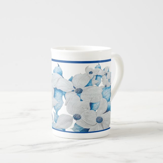 Dogwood-Blume auf einer Knochen-China-Tasse Prozellantasse (Vorderseite Rechts)