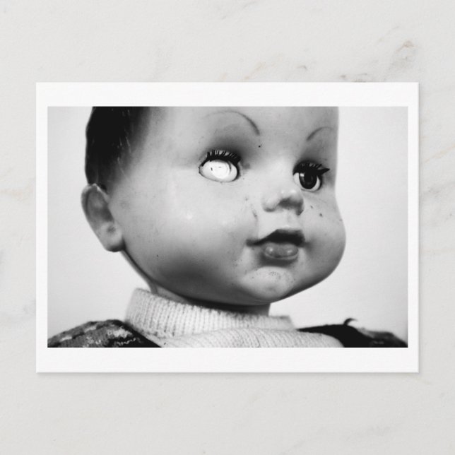 Doll Portrait - One eye Postkarte (Vorderseite)