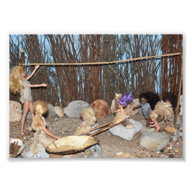 Dolls in prähistorischen Zeiten. Fotodruck (Vorne)