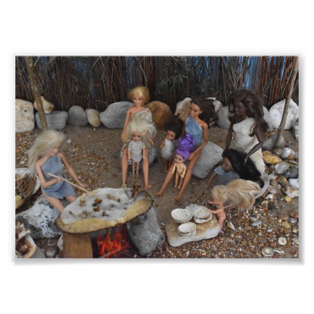 Dolls in prähistorischen Zeiten. Fotodruck (Vorne)