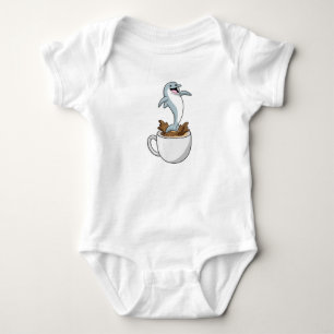 Dolphin mit Kaffee-Cup Baby Strampler