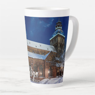 Dom Kathedrale am Kuppelplatz in Riga, Lettland Milchtasse