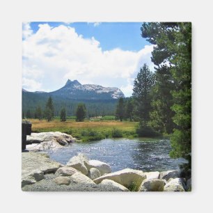 Domgipfel in Tuolumne Meadows, Yosemite, CA Magnet