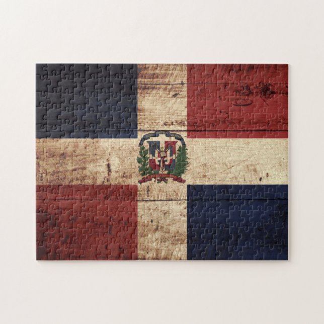 Dominikanische Republik-Flagge auf altem hölzernem (Horizontal)