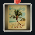 Dominikanische Republik Vintage Reisen Ornament Aus Metall<br><div class="desc">Ein cooles Vintages Dekor im Stil der Dominikanischen Republik mit einer Palme an einem Sandstrand mit blauem Himmel und Ozean.</div>