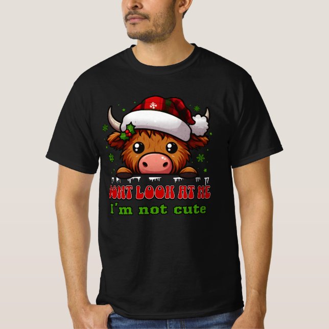 Don’t Look at Me, I’m Not Cute – Reindeer Design T-Shirt (Vorderseite)