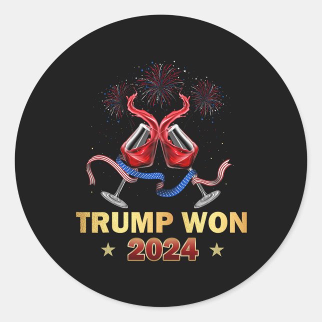 Donald Trump gewinnt den Wahlsieger 2024 Runder Aufkleber (Vorderseite)