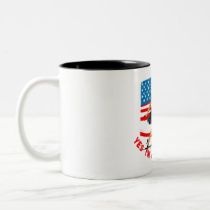 DONALD TRUMP - JA, ICH BIN EIN TRUMP-MÄDCHEN ZWEIFARBIGE TASSE