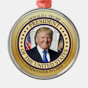 DONALD TRUMP-KOMMANN IM CHIEF GOLD PRÄSIDENTSCHAFT ORNAMENT AUS METALL