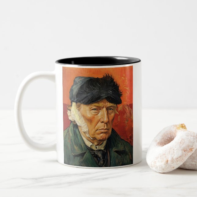 Donald Trump mit Bandaged Ear Zweifarbige Tasse (Mit Donut)