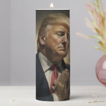 Donald Trump Prie Pour L'Amérique