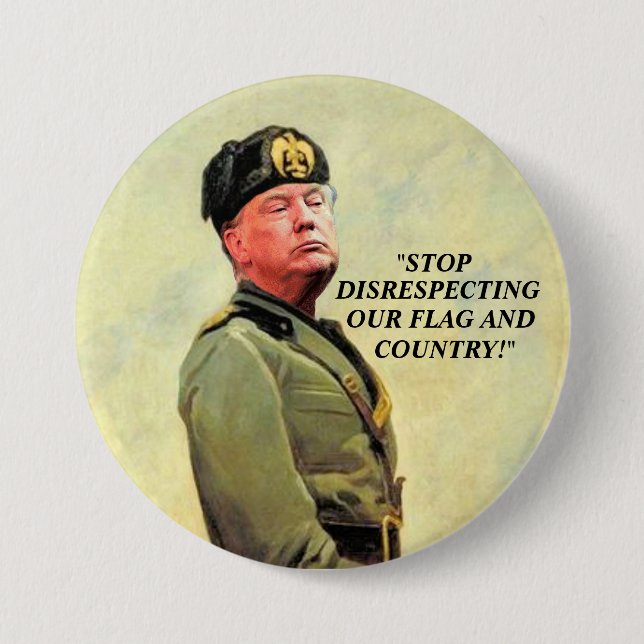 Donald Trump: Unser kleiner Diktator Button (Vorderseite)