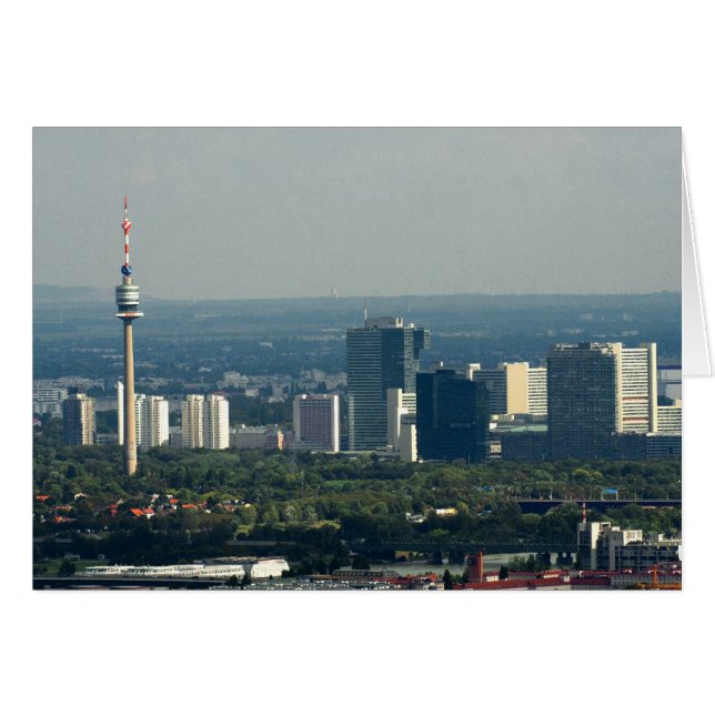 Donauturm et ville de l'ONU (Devant horizontal)