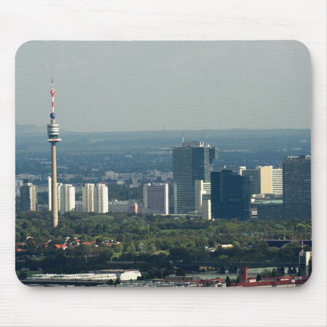 Donauturm und UNO-Stadt Mousepad (Vorne)
