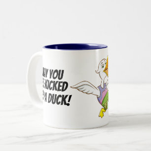 Donné un coup de pied par le canard ! Tasse