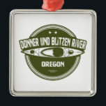 Donner und Blitzen Fluss Oregon Kayaking Ornament Aus Metall<br><div class="desc">Der Donner und Blitzen Fluss mit seinen vielen Nebenflüssen fließt 150 km nordwestlich in die nahe Malheur National Wildlife Refuge. Er liegt an den Hängen der Steens im abgelegenen Südosten von Oregon.</div>