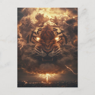 Donnernder Tiger erhebt sich aus dem Sturm Postkarte