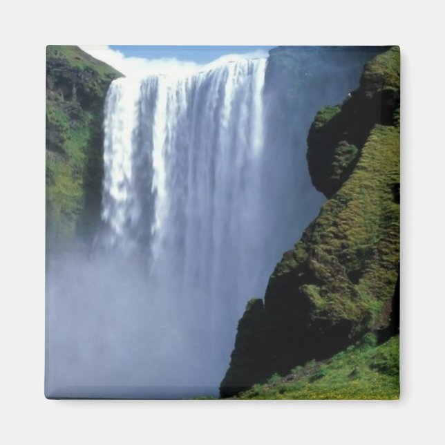 Donnernebel, Island Magnet (Vorne)