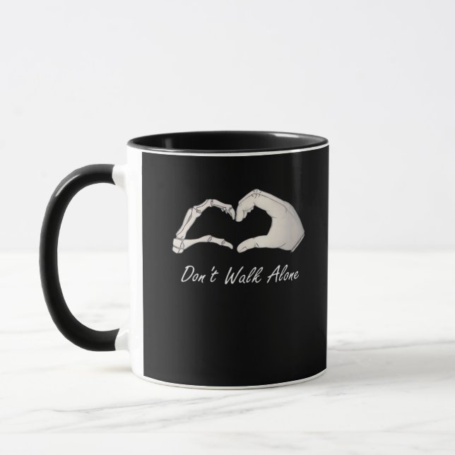 Don't Walk - White Classic - Skeleton Hands Hearts Tasse (Links)