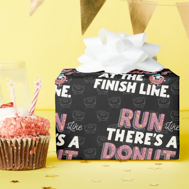 Donut auf der finish Line Funny Fitness Motivation Geschenkpapier (Geburtstagsparty)