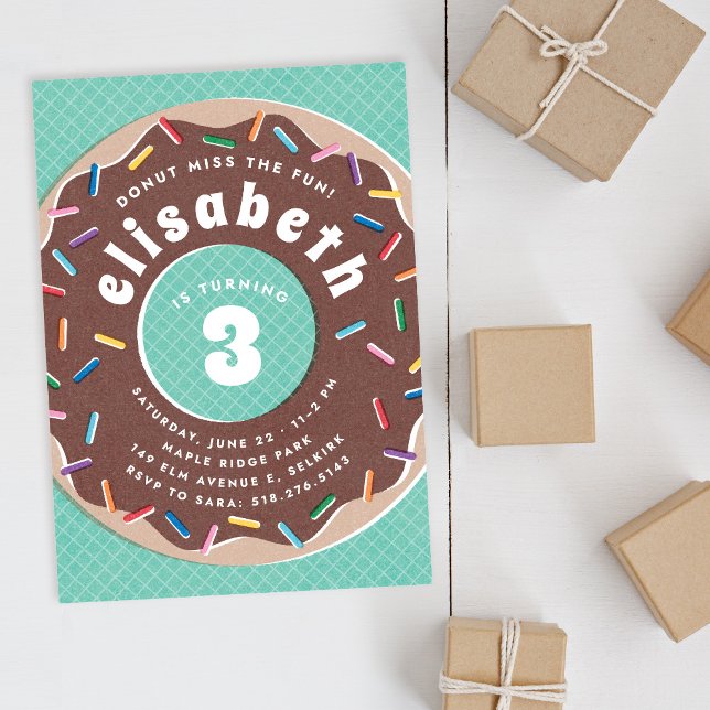 Donut et arrosage Invitation à la fête d'anniversa (Créateur téléchargé)