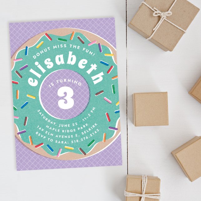 Donut et arrosage Invitation à la fête d'anniversa (Créateur téléchargé)