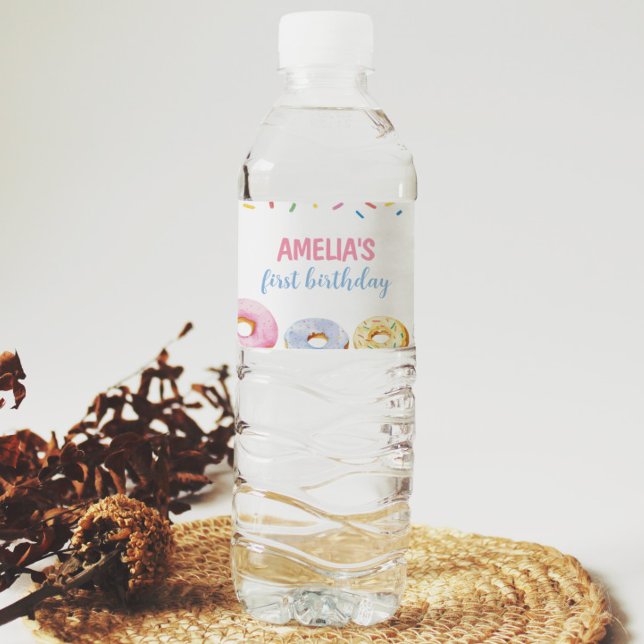 Donut Girl Birthday Water Flasche Etikett (Von Creator hochgeladen)