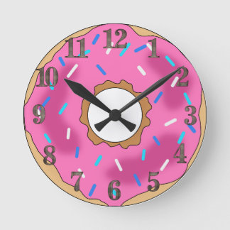 Donut mit Glasur und Streuseln Runde Wanduhr