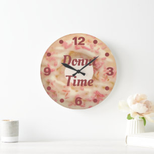Donut Time Mattiert mit rosa Sprinkles Spaß Küche Große Wanduhr