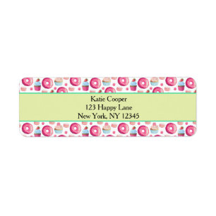 Donuts Makaronen und Cupcake Muster in Aquarellfar