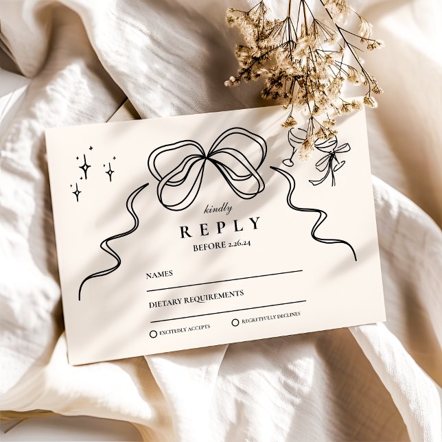Doodle Champagne Whimsical Bow Wedding RSVP Karte (Von Creator hochgeladen)