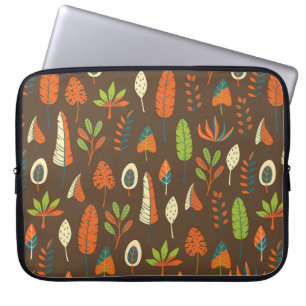 Doodle Hand Drawn Tropical Pattern mit Blätter au Laptopschutzhülle